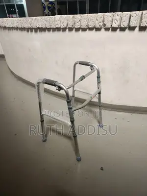 Foldable Walker膩丘medical Walker脯麻walker Almunium炭壓medical Walker New