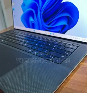 New Laptop Dell XPS 15 32GB Intel Core I7 SSD 512GB