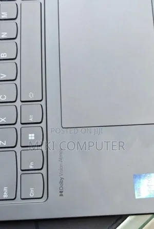 New Laptop Lenovo Yoga 7i 16GB Intel Core I7 SSD 1T