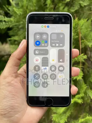 Apple iPhone SE (2020) 64 GB White