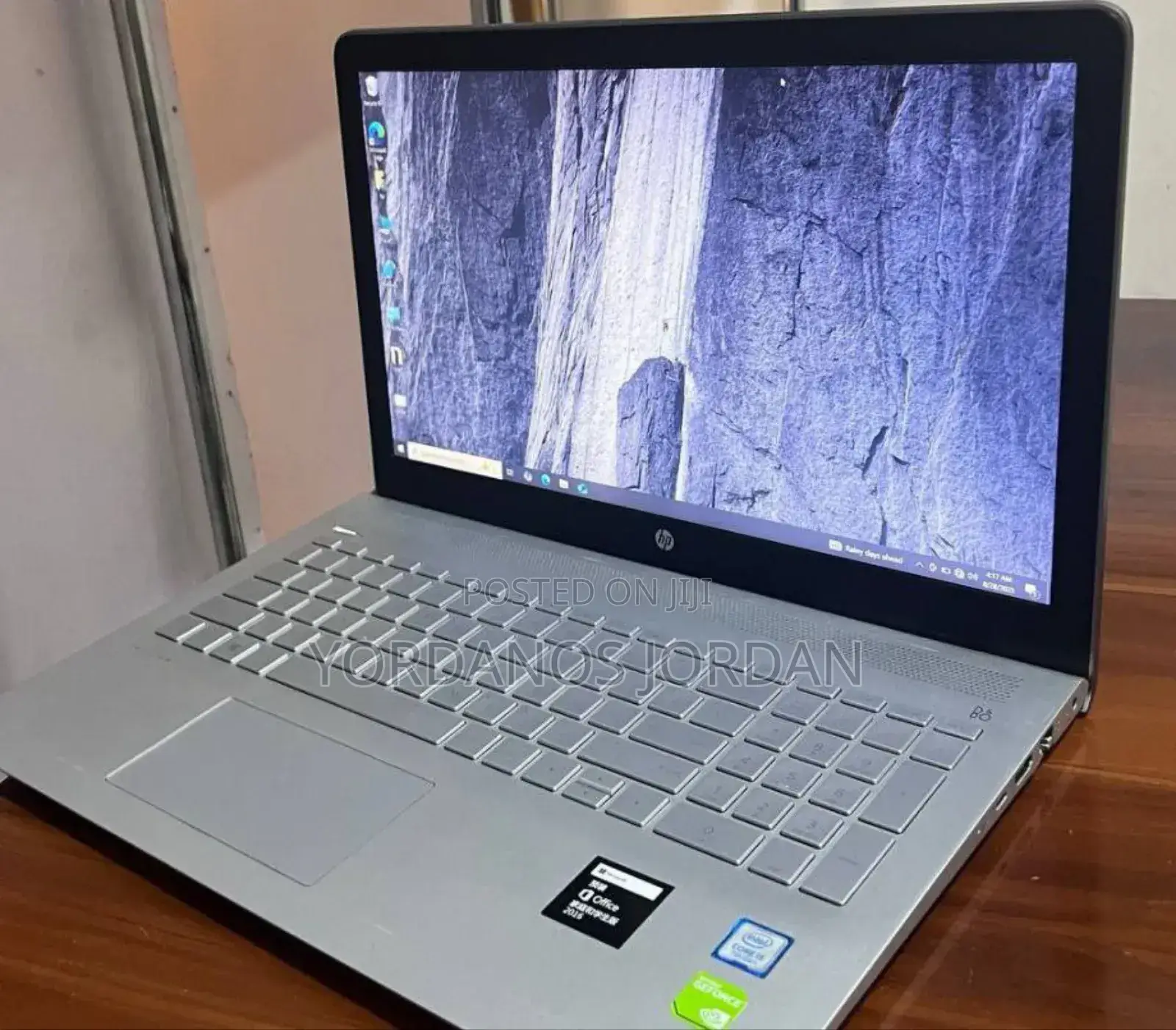 New Laptop HP Pavilion 15 8GB Intel Core i5 SSD 500GB