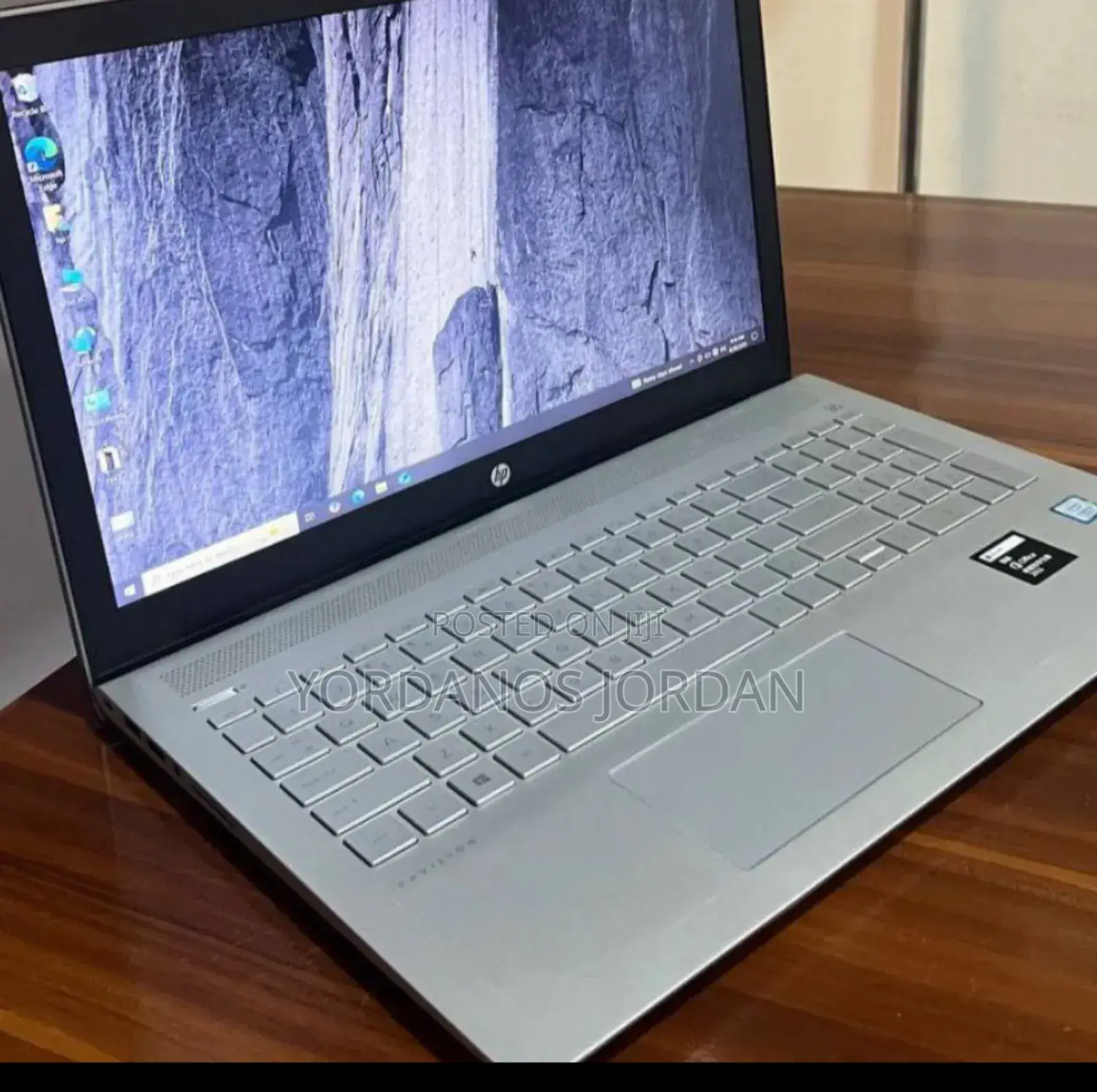 New Laptop HP Pavilion 15 8GB Intel Core i5 SSD 500GB