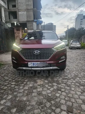 Hyundai Tucson 2017 Red