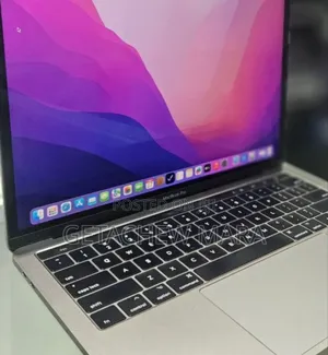New Laptop Apple MacBook Pro 2017 8GB Intel Core I5 SSD 256GB