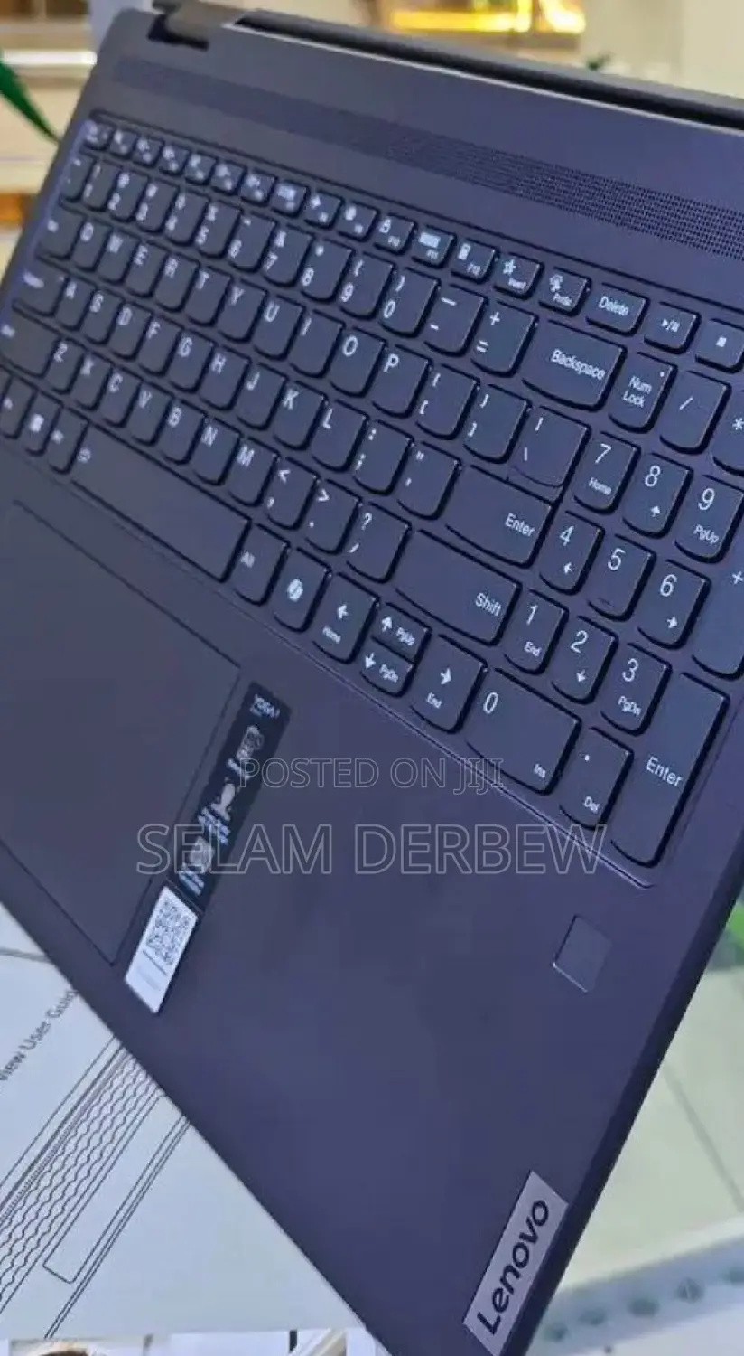 New Laptop Lenovo Yoga 7i 16GB Intel Core Ultra 7 SSD 1T