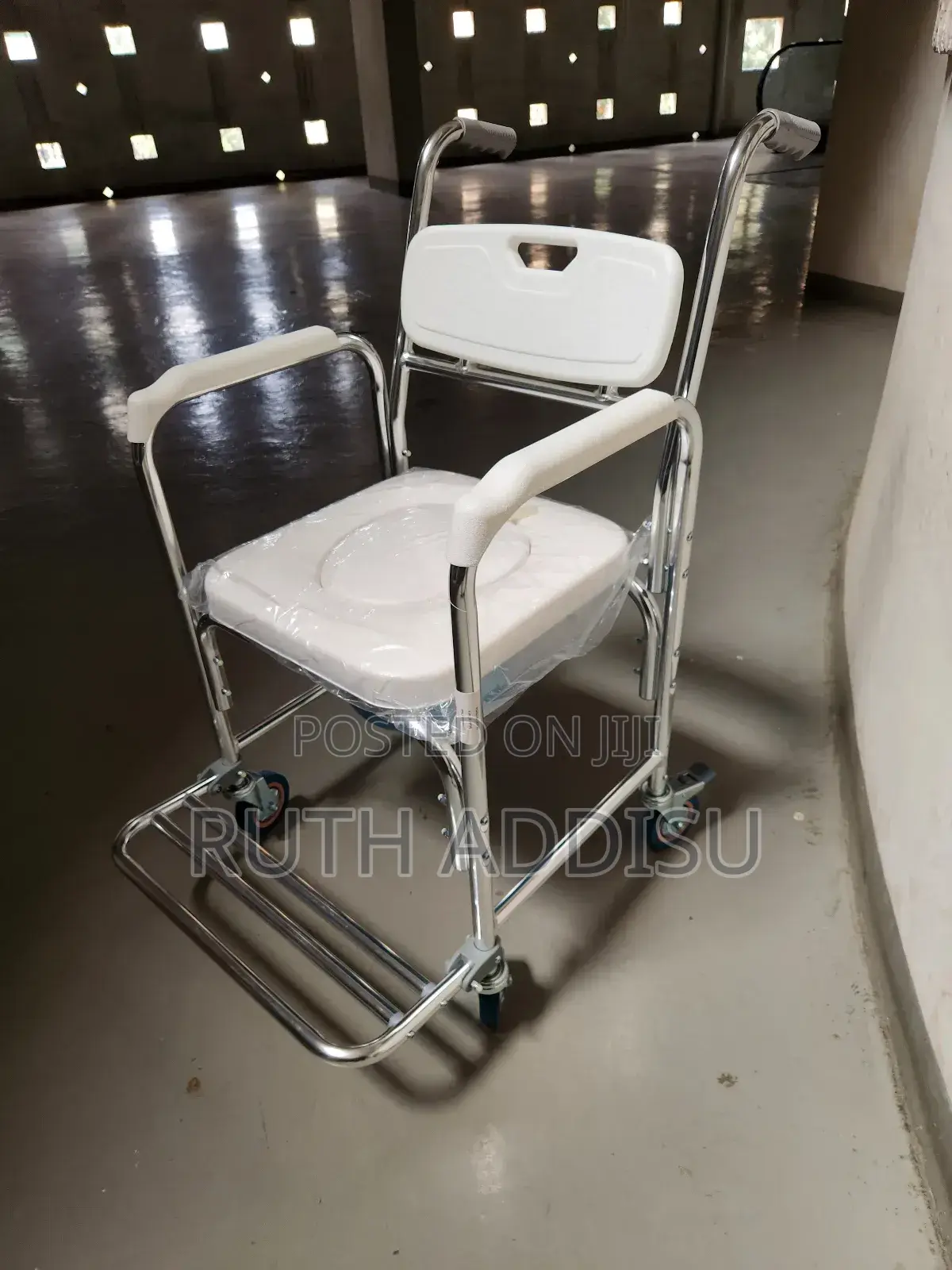Commode Wheelchair冷氣toilet Wheelchair麗會commode Wheelchair寶石commode