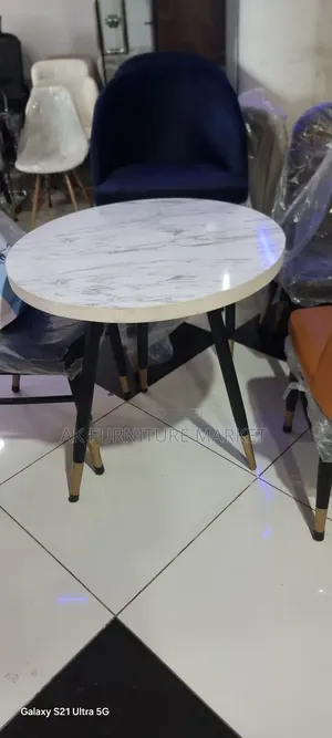 Cafe and Restaurant Table