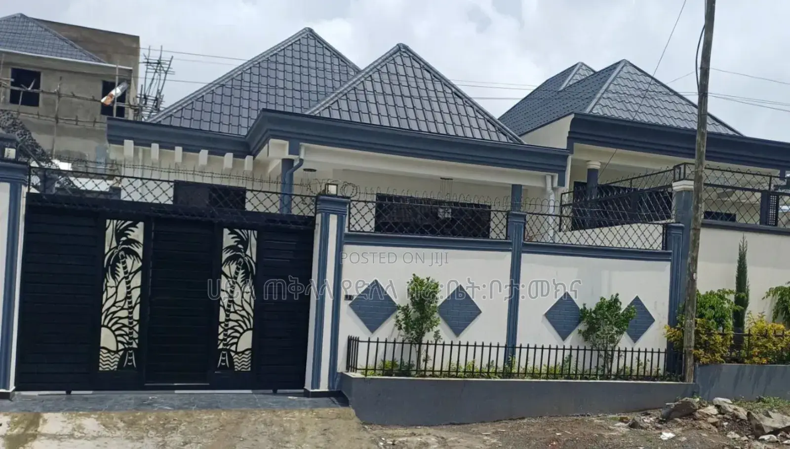 Furnished 3bdrm Villa in አያት አካባቢ, Yeka for sale