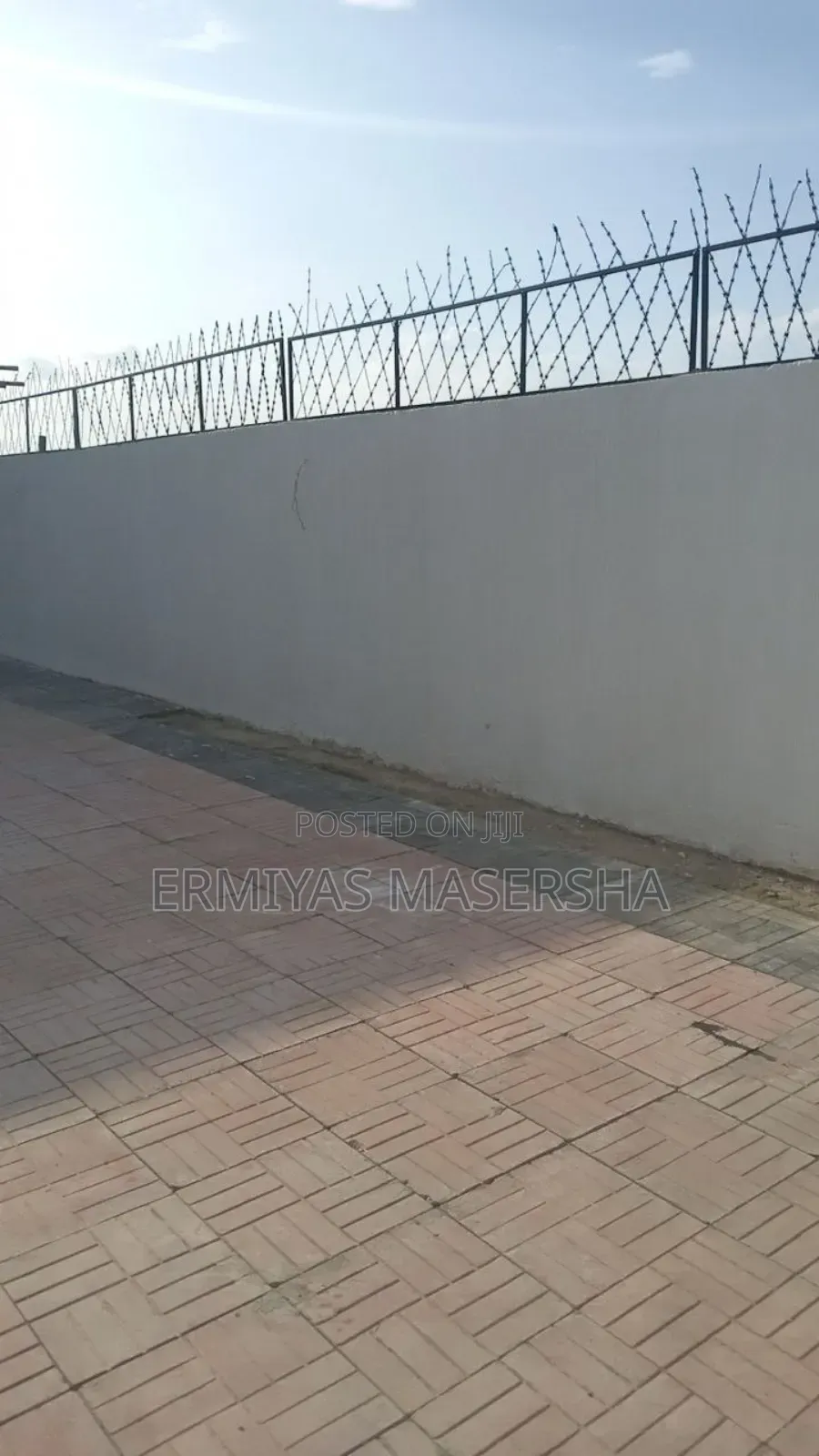 5bdrm House in Yeka for sale