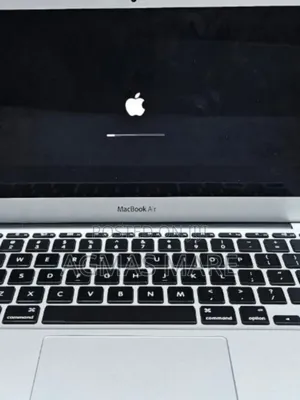 New Laptop Apple MacBook Pro 2015 4GB Intel Core I5 SSD 128GB