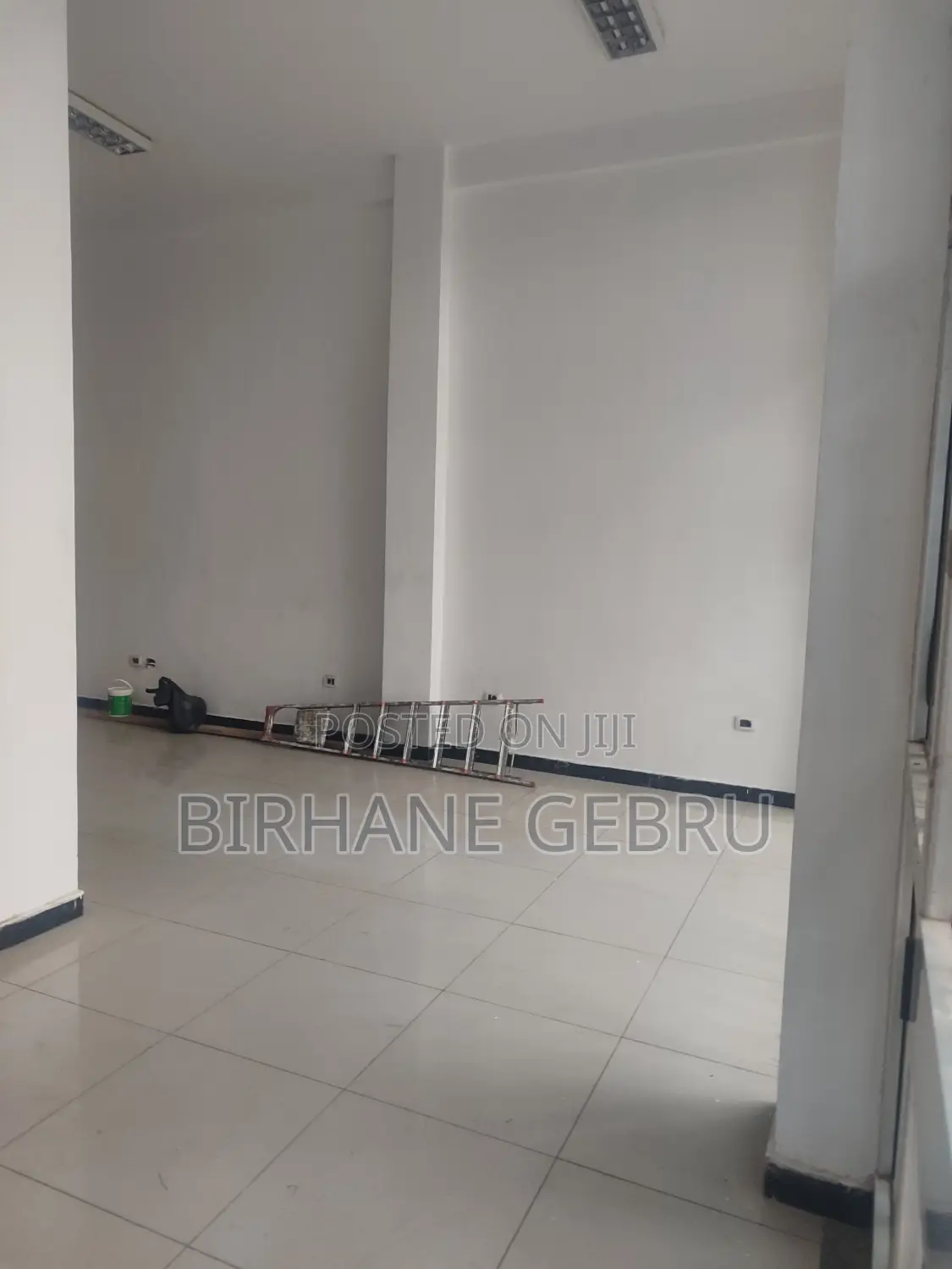 Luxury Aparitment Rent for Bank or Supermarket