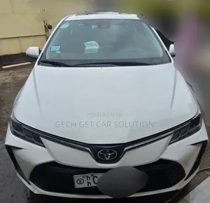 Toyota Corolla 2023 White