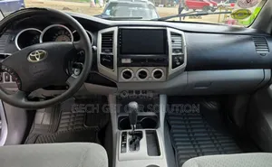 Toyota Tacoma 2012 Silver