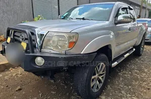 Toyota Tacoma 2012 Silver