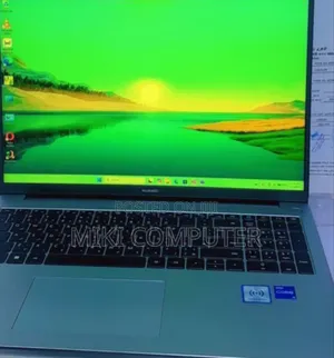 New Laptop Huawei MateBook 13 WRT-W29E 8GB Intel Core i5 SSD 512GB