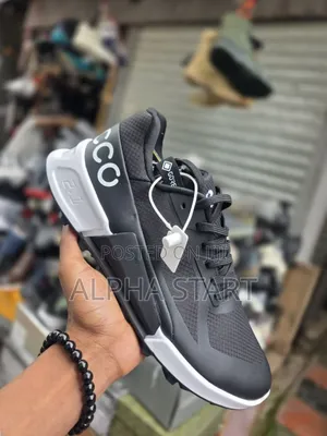Ecco Premium Quality 
New Arrival Snaekers 
Size #40#41#42