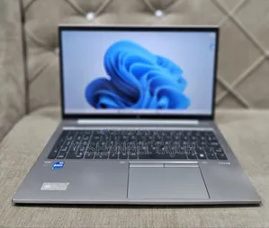 New Laptop HP ZBook Studio 32GB Intel Core I7 SSD 1T