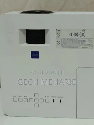 Sony VPL-Dx221 Projector 
2 Pieces Available 
Resolution :1024 X 7