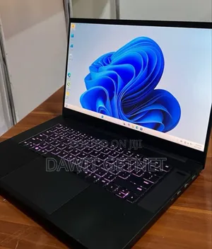 New Laptop Razer Blade 16GB Intel Core i7 SSD 512GB
