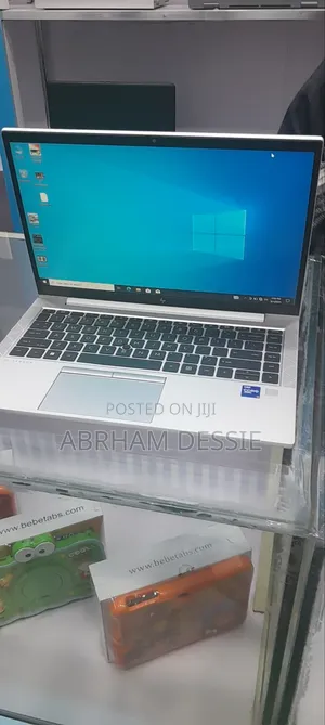 New Laptop HP EliteBook 840 G8 16GB Intel Core i7 SSD 512GB