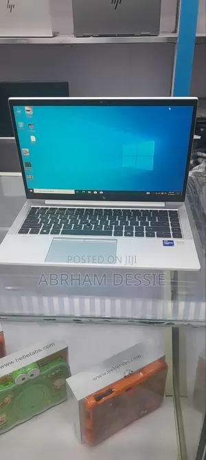 New Laptop HP EliteBook 840 G8 16GB Intel Core i7 SSD 512GB