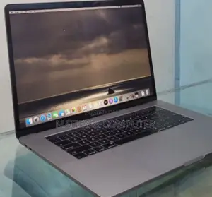 New Laptop Apple MacBook Pro 2019 32GB Intel Core I9 SSD 512GB