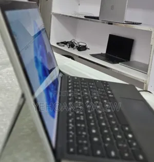 New Laptop Microsoft Surface Pro 4 8GB Intel Core i5 SSD 256GB