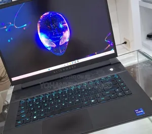 New Laptop Dell Allienware M18 R1 16GB Intel Core i9 SSD 1T