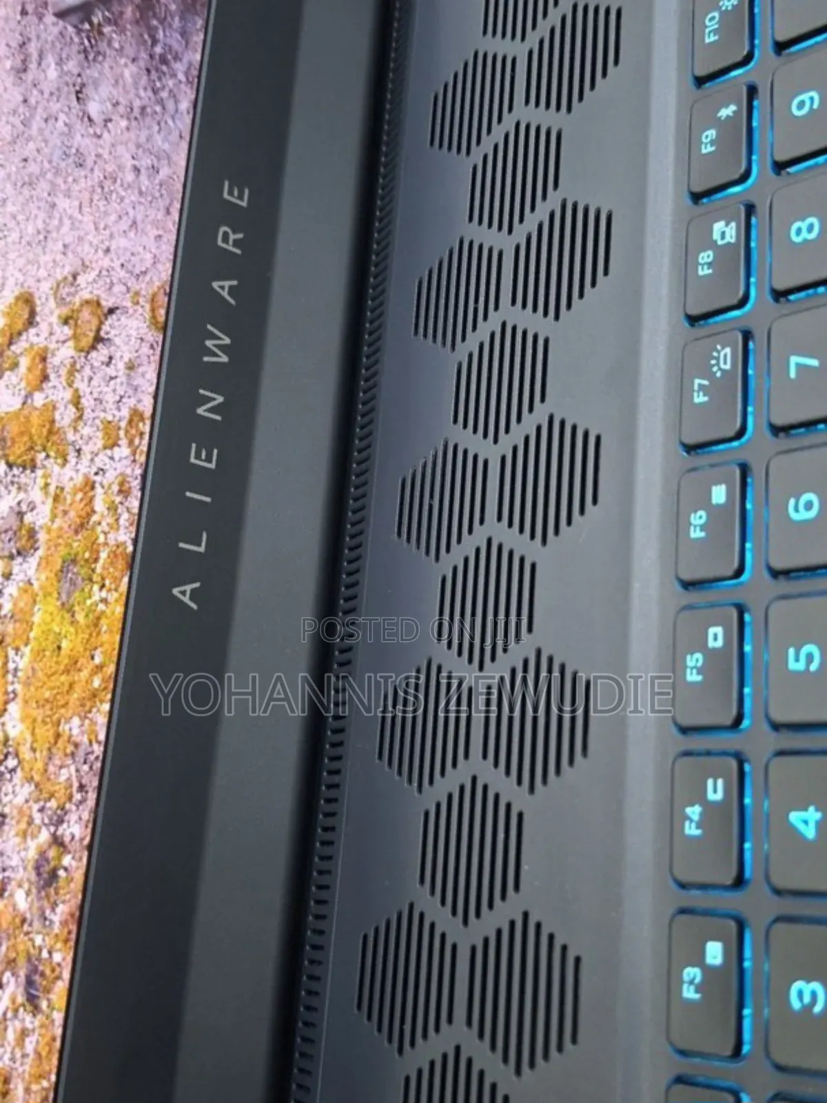 New Laptop Dell Allienware M18 R1 16GB Intel Core i9 SSD 1T