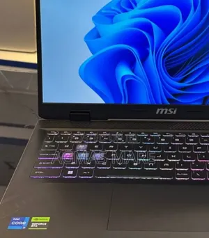 New Laptop MSI Crosshair 15 16GB Intel Core I7 SSD 1T