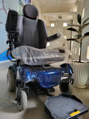 Electric Wheelchairs/Wheelchair Each Is Designed With a Tight Turning