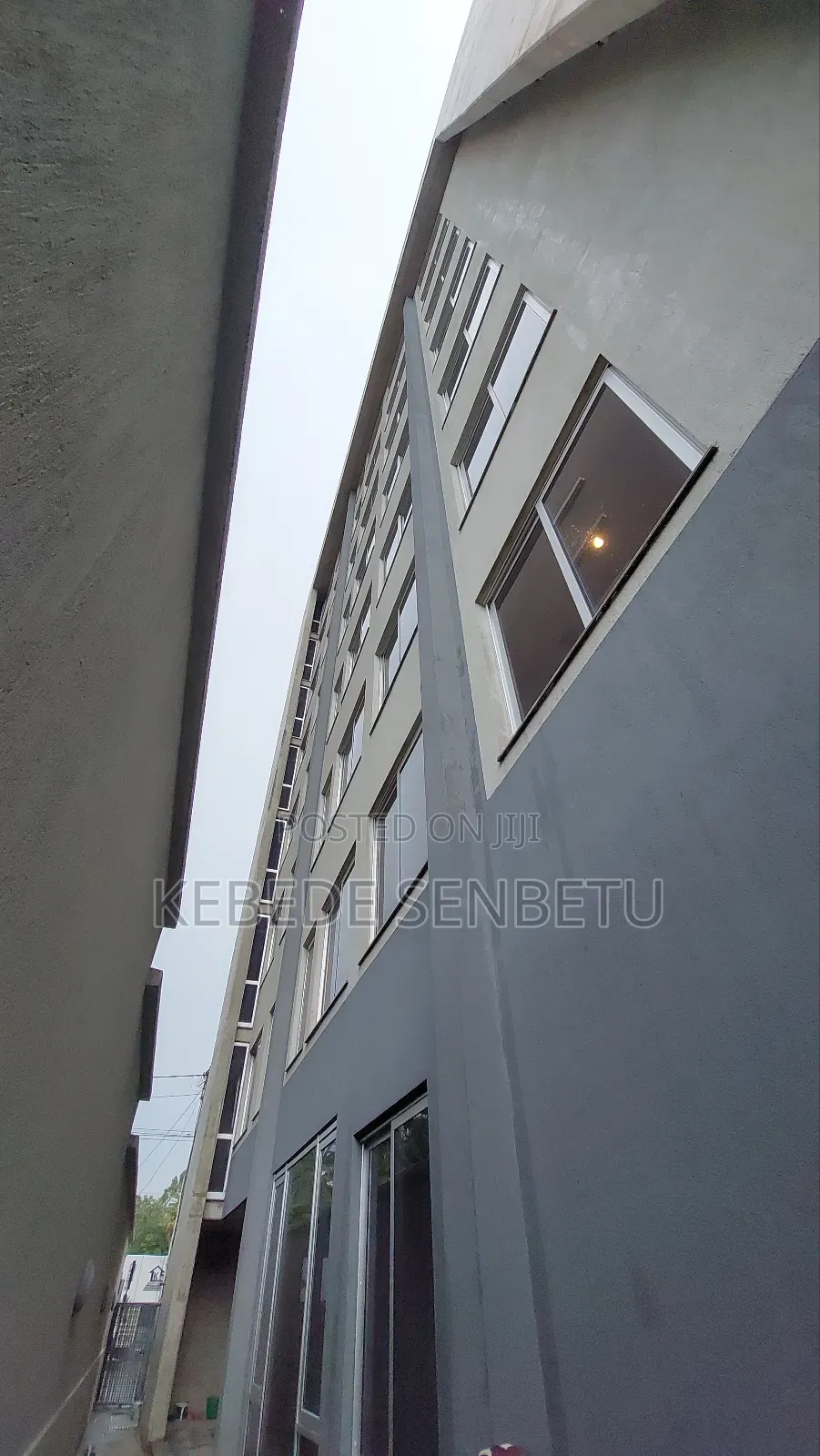 20bdrm Apartment in Addisabeba, Bole for sale