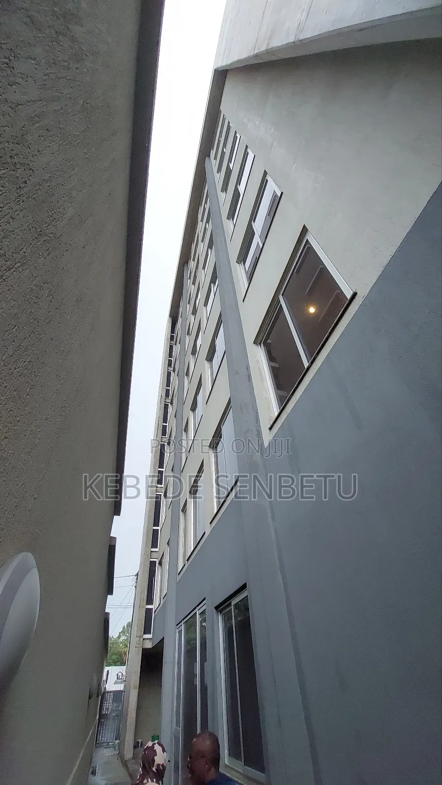 20bdrm Apartment in Addisabeba, Bole for sale