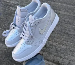 Nike Air Jordan Low