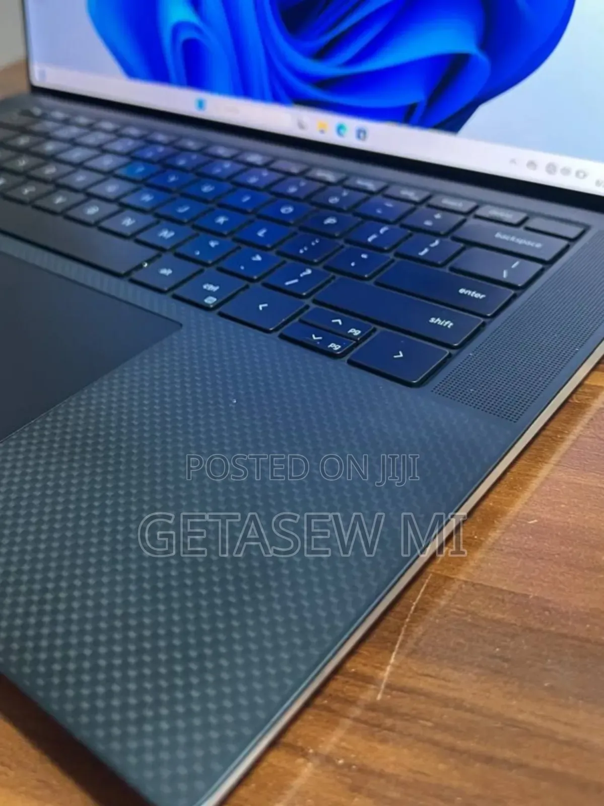 New Laptop Dell XPS 15 32GB Intel Core i7 SSD 512GB