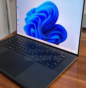 New Laptop Dell XPS 15 32GB Intel Core i7 SSD 512GB