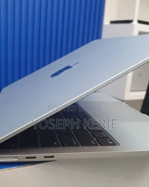 New Laptop Apple MacBook Air 2025 M4 13-inch 16GB Apple M4 SSD 256GB