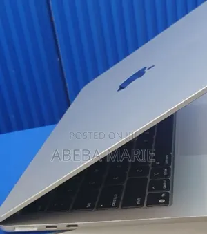 New Laptop Apple MacBook Air 2025 M4 13-inch 16GB Apple M4 SSD 256GB