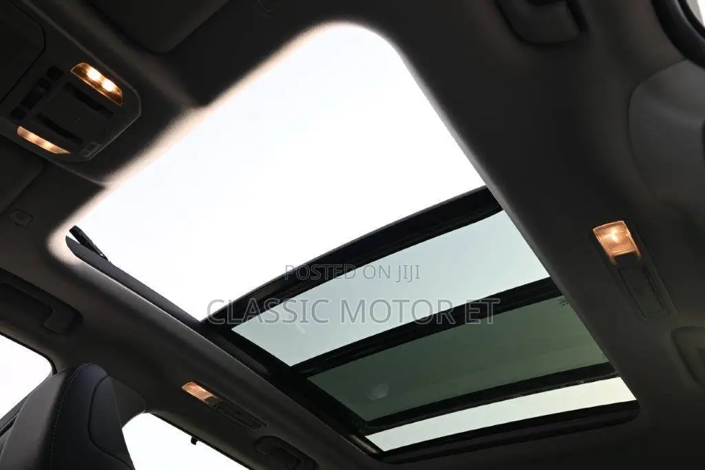 New Toyota Highlander Hybrid 2023 Silver