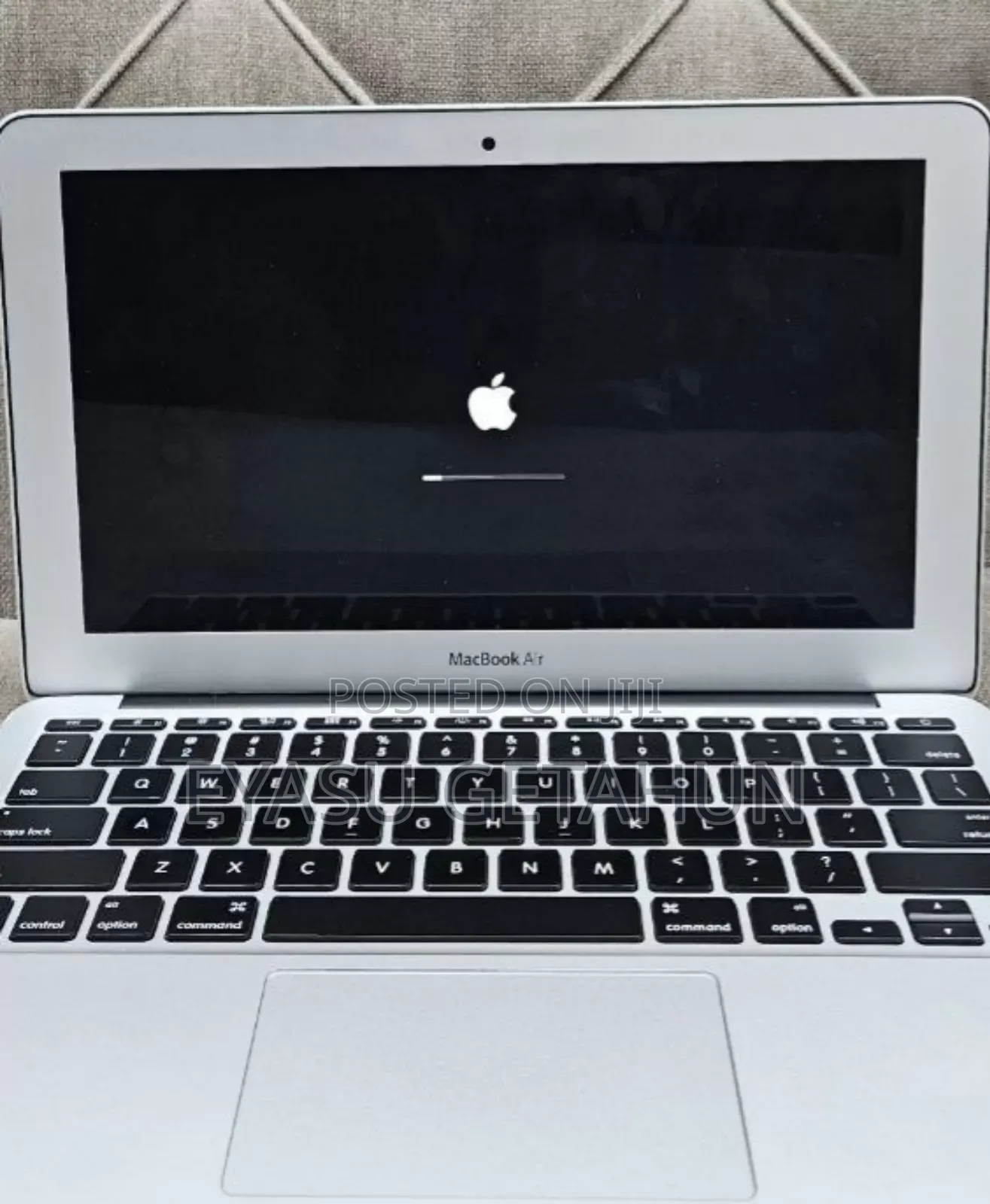 New Laptop Apple MacBook Pro 2015 4GB Intel Core i5 SSD 128GB