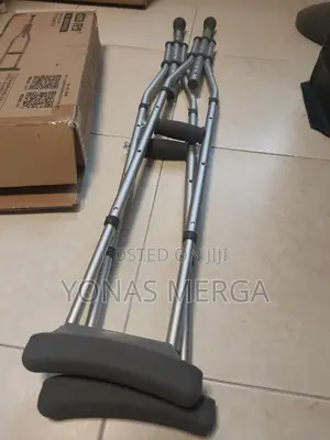 Underarm Aluminium Crutches for Adults Large/ Medium (1 Pair)