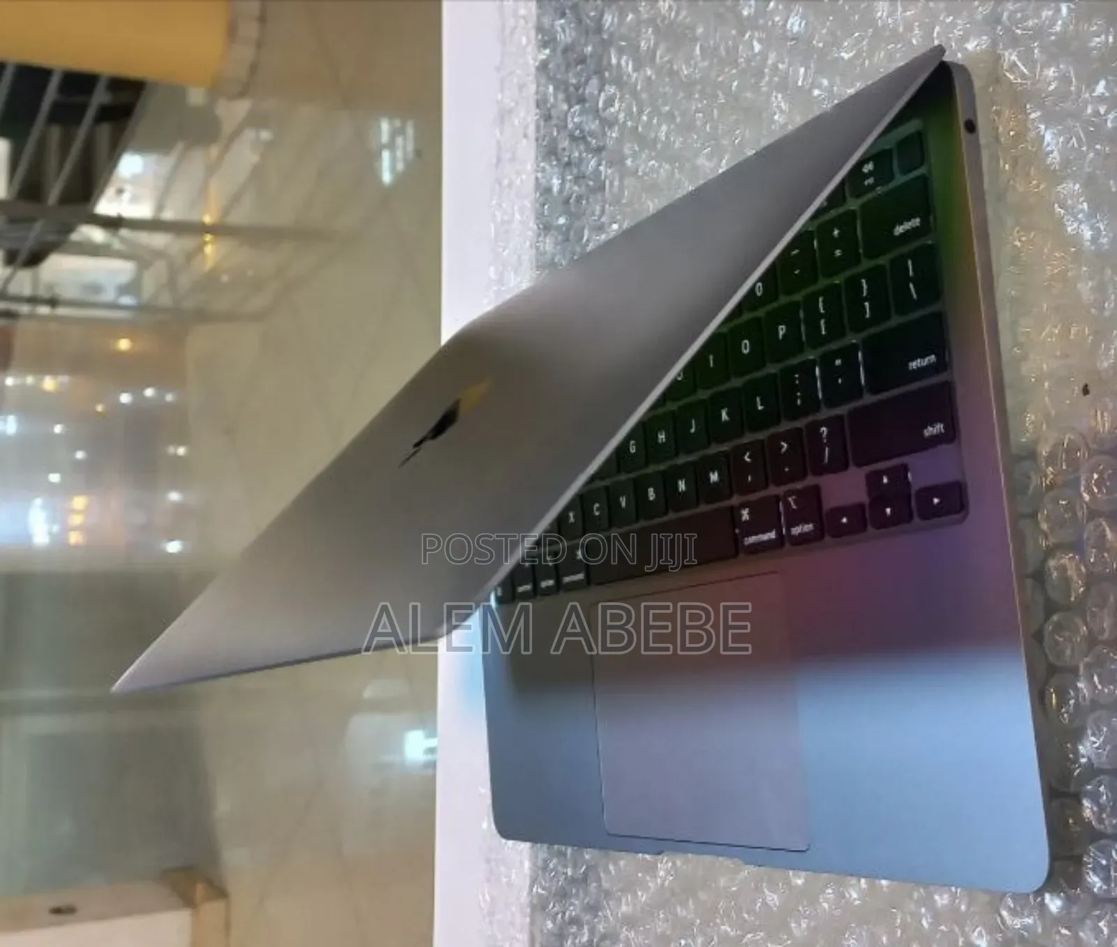New Laptop Apple MacBook Pro M1 8GB Apple M1 SSD 256GB