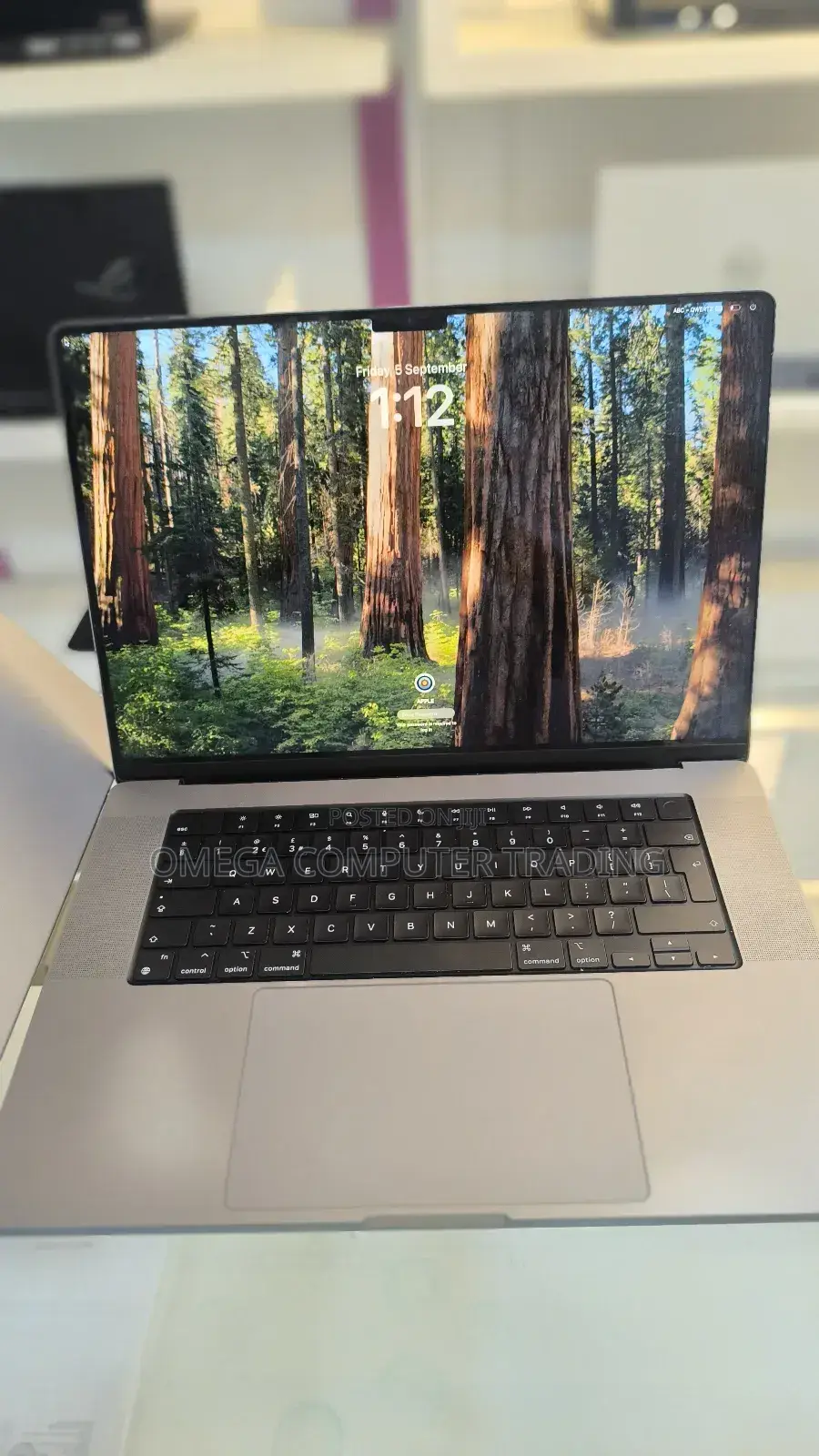 New Laptop Apple MacBook Pro 2021 M1 16GB Apple M1 Pro SSD 1T