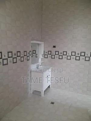 Furnished 3bdrm Villa in ሀያት, Yeka for sale
