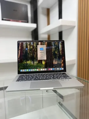New Laptop Apple MacBook Pro 2023 M3 14-Inch 8GB Apple M3 Pro SSD 512GB