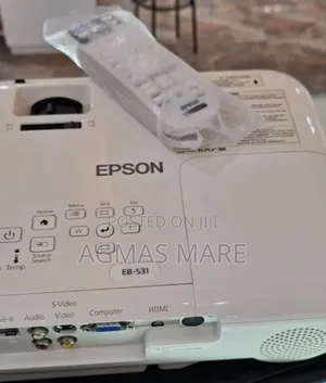 Epson Projector Model Name: Eb-S31 Has : Bag Remote