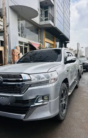 Toyota Land Cruiser 4.5 V8 VXR 2009 Silver