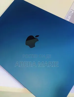 New Laptop Apple MacBook Air 2023 M2 8GB Apple M2 SSD 256GB