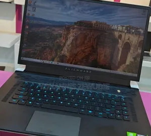 New Laptop Dell Allienware M18 R1 16GB Intel Core i7 SSD 512GB