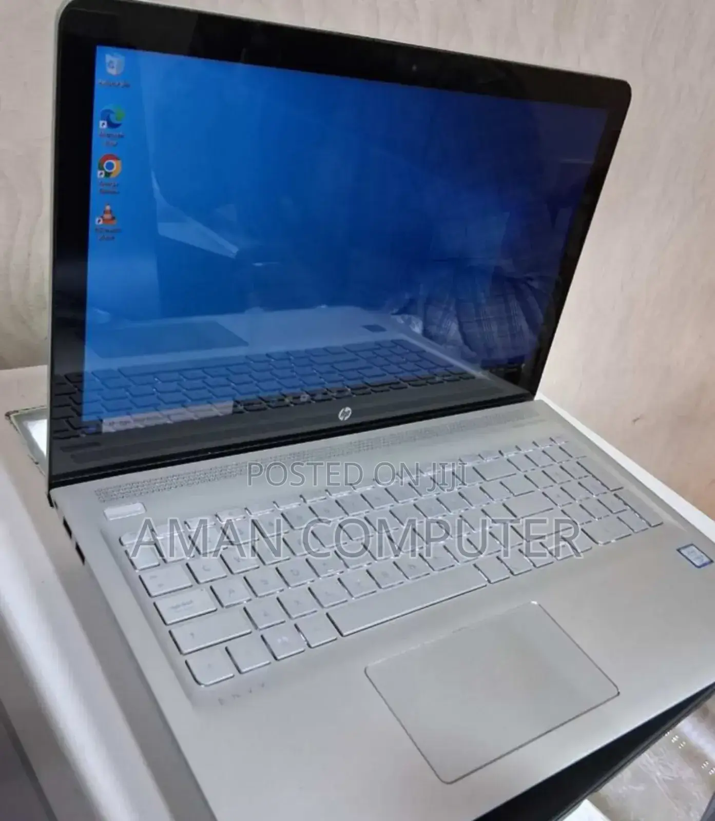 New Laptop HP Envy 17 8GB Intel Core I5 SSD 1T